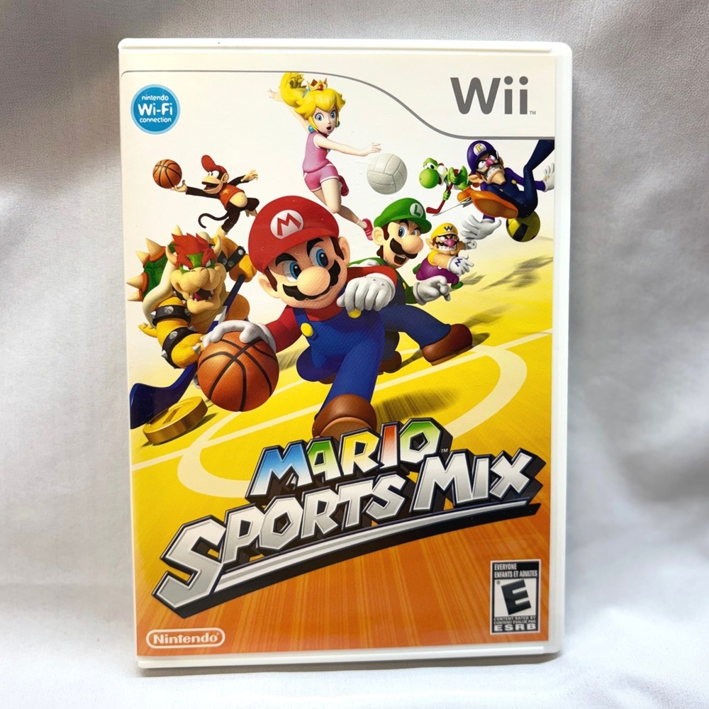 Nintendo Mario Sports Mix Wii Everyone White Excellent CIB Complete 2011